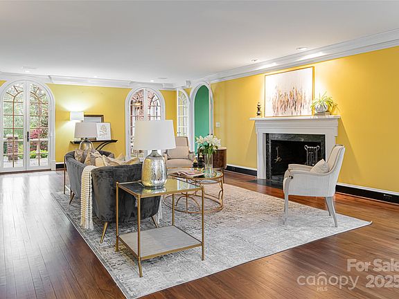 Asheville, North Carolina, 28803, United States, 7 Bedrooms Bedrooms, ,5 BathroomsBathrooms,Residential,Forsale,1886080