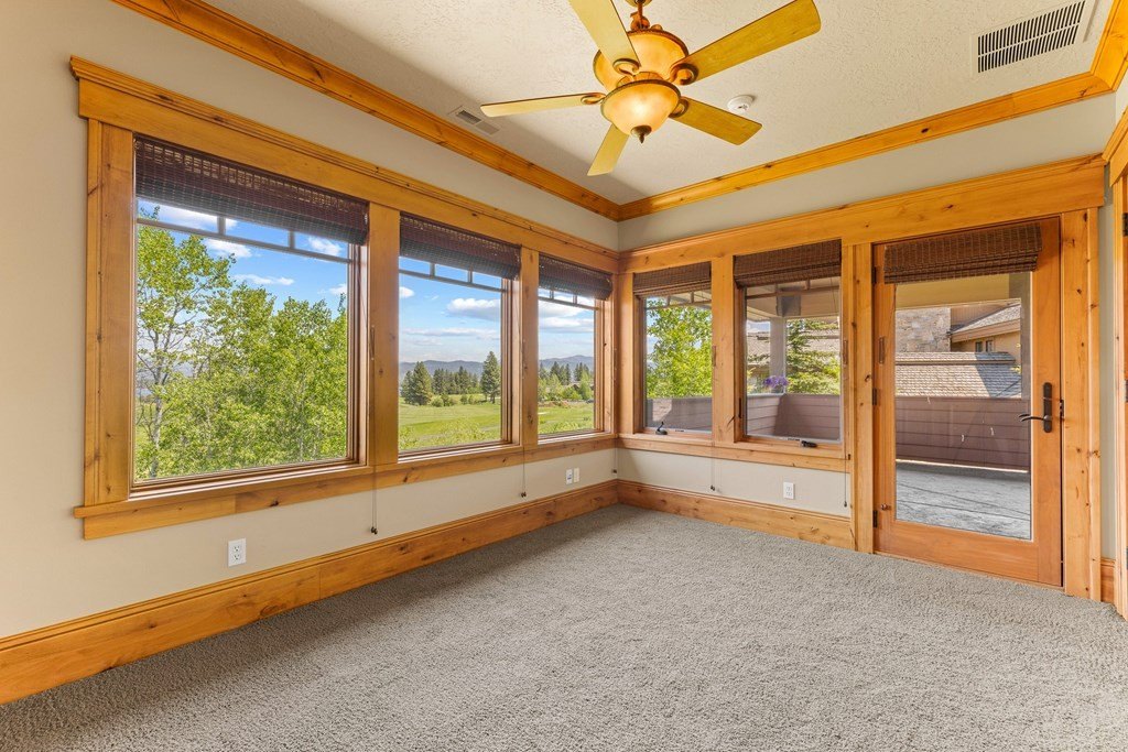 Donnelly, Idaho, 83615, United States, 4 Bedrooms Bedrooms, ,3.5 BathroomsBathrooms,Residential,Forsale,1889369