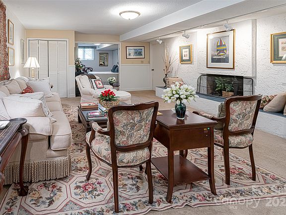 Asheville, North Carolina, 28803, United States, 6 Bedrooms Bedrooms, ,6 BathroomsBathrooms,Residential,Forsale,1886079