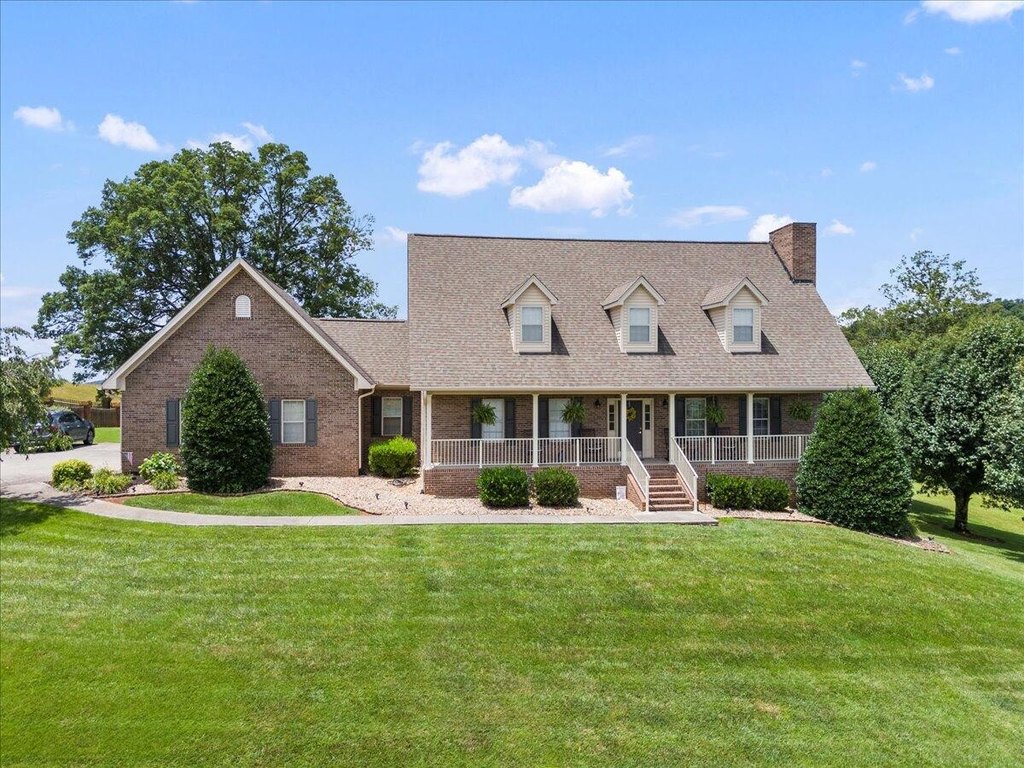 Jefferson City, Tennessee, 37760, United States, 4 Bedrooms Bedrooms, ,2.5 BathroomsBathrooms,Residential,Forsale,1919016