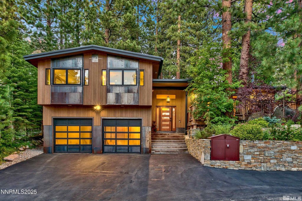 Zephyr Cove, Nevada, 89448, United States, 3 Bedrooms Bedrooms, ,2 BathroomsBathrooms,Residential,Forsale,1933924