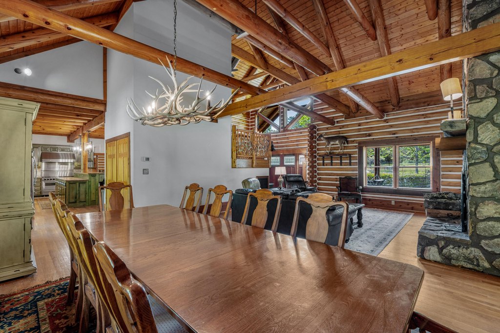 Hollywood, Alabama, 35752, United States, 4 Bedrooms Bedrooms, ,2.5 BathroomsBathrooms,Residential,Forsale,1922209