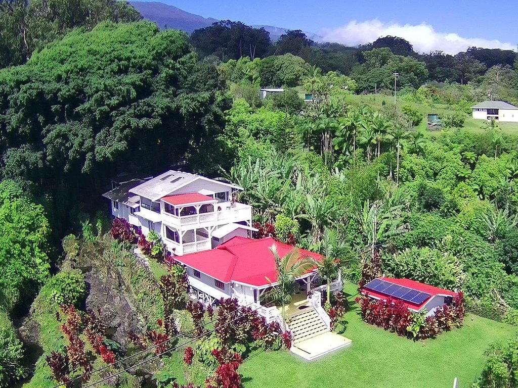 Hana, Hawaii, 96713, United States, 6 Bedrooms Bedrooms, ,3 BathroomsBathrooms,Residential,Forsale,1990112