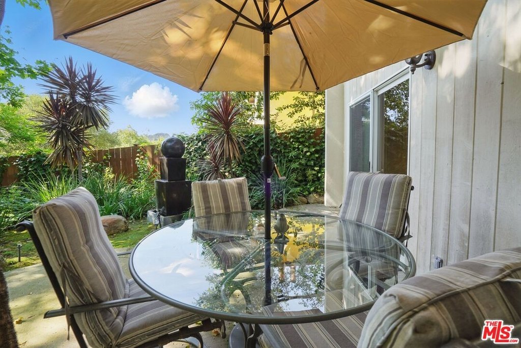 Calabasas, California, 91302, United States, 4 Bedrooms Bedrooms, ,3 BathroomsBathrooms,Residential,Forsale,1922115