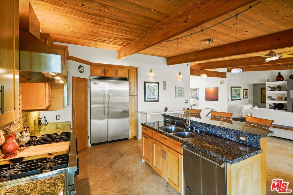 Calabasas, California, 91302, United States, 4 Bedrooms Bedrooms, ,3 BathroomsBathrooms,Residential,Forsale,1922115