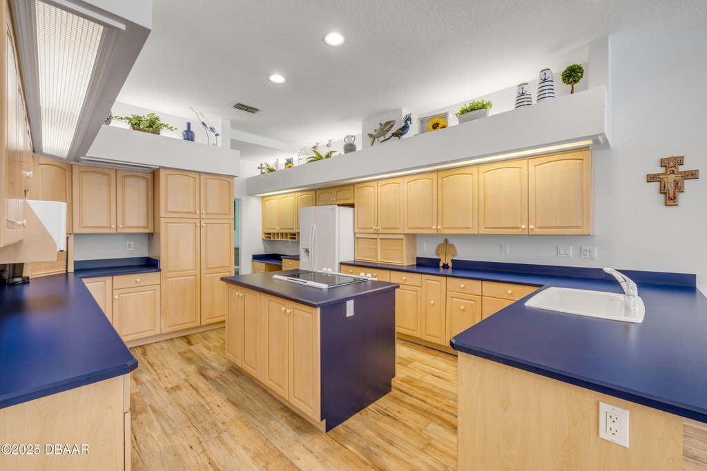 Port Orange, Florida, 32127, United States, 5 Bedrooms Bedrooms, ,4.5 BathroomsBathrooms,Residential,Forsale,1900241
