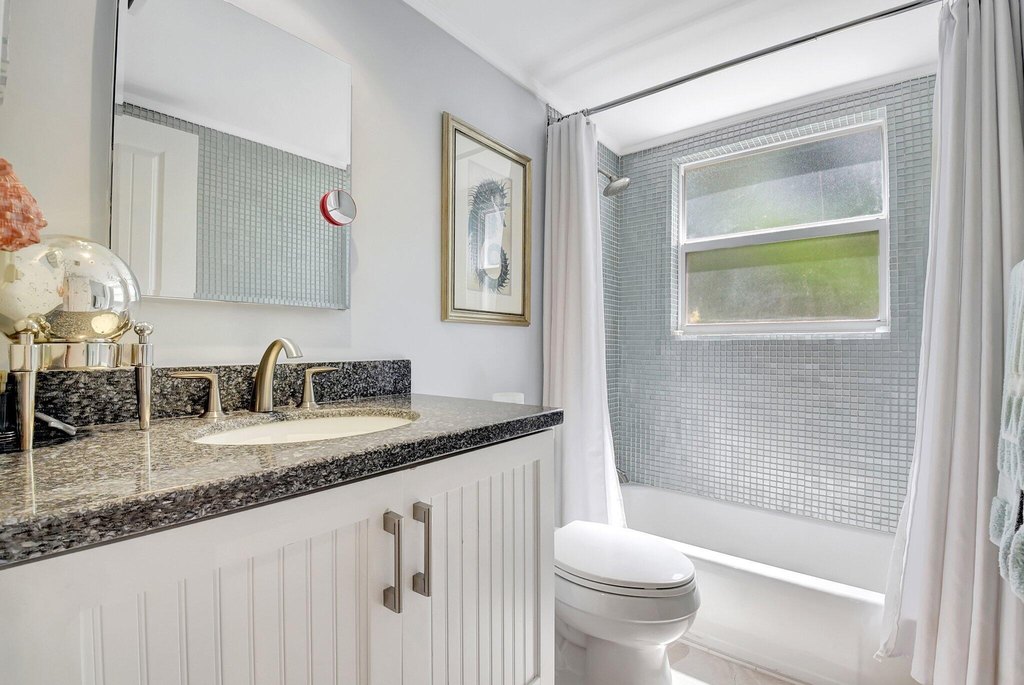 Delray Beach, Florida, 33483, United States, 2 Bedrooms Bedrooms, ,2 BathroomsBathrooms,Residential,Forsale,1905194