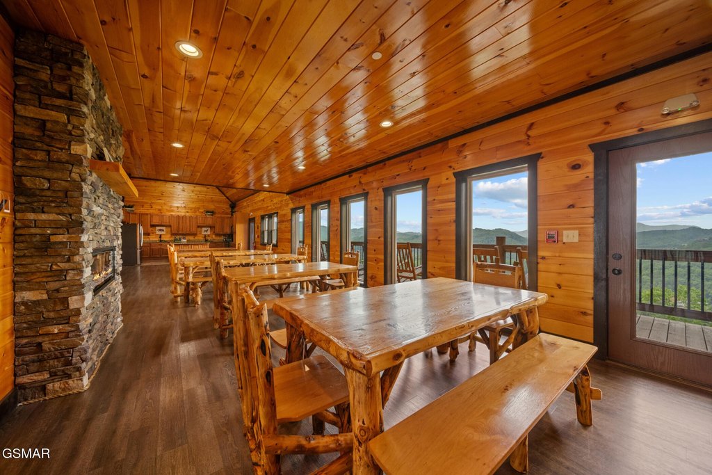 Pigeon Forge, Tennessee, 37863, United States, 12 Bedrooms Bedrooms, ,14 BathroomsBathrooms,Residential,Forsale,1942432
