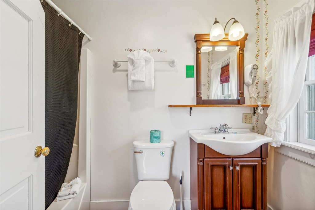 Lyme, New Hampshire, 03768, United States, ,Commercial,Forsale,1999508