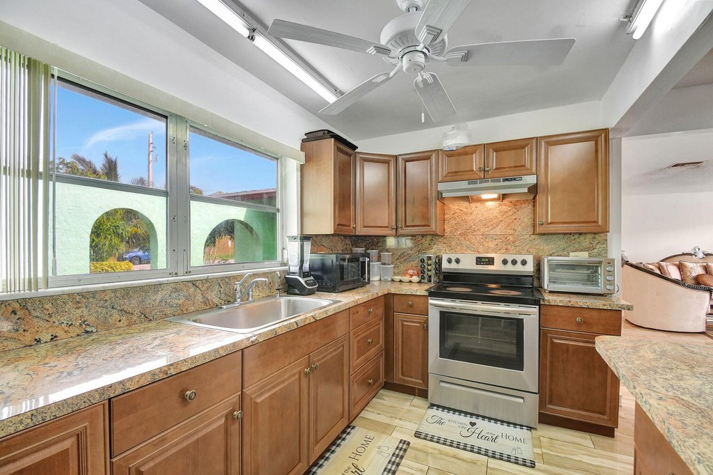 Boynton Beach, Florida, 33435, United States, 3 Bedrooms Bedrooms, ,2 BathroomsBathrooms,Residential,Forsale,1886558