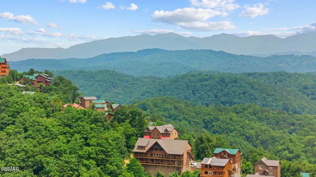 Pigeon Forge, Tennessee, 37863, United States, 12 Bedrooms Bedrooms, ,14 BathroomsBathrooms,Residential,Forsale,1942432