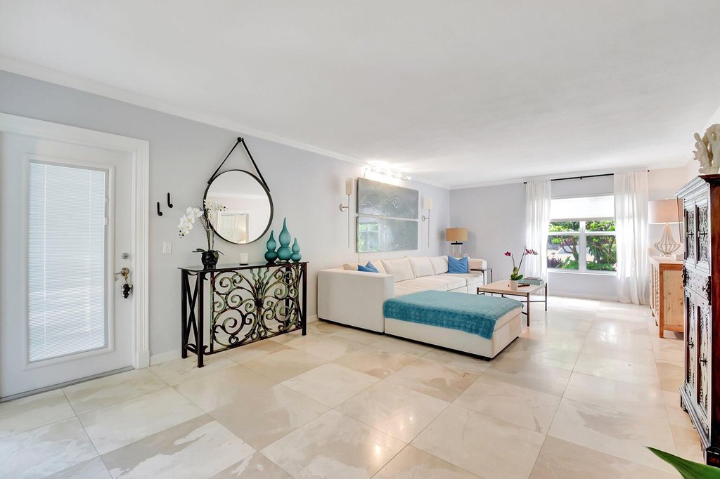Delray Beach, Florida, 33483, United States, 2 Bedrooms Bedrooms, ,2 BathroomsBathrooms,Residential,Forsale,1905194
