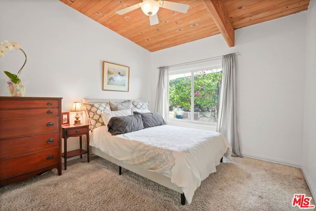 Calabasas, California, 91302, United States, 4 Bedrooms Bedrooms, ,3 BathroomsBathrooms,Residential,Forsale,1922115
