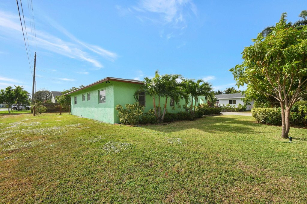 Boynton Beach, Florida, 33435, United States, 3 Bedrooms Bedrooms, ,2 BathroomsBathrooms,Residential,Forsale,1886558
