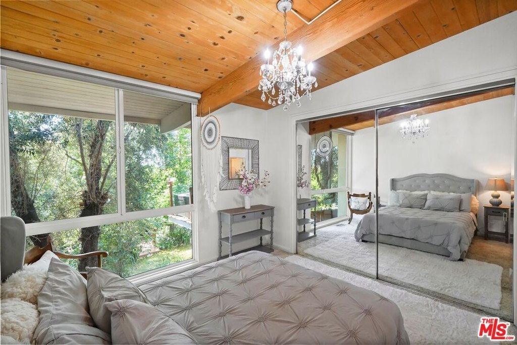 Calabasas, California, 91302, United States, 4 Bedrooms Bedrooms, ,3 BathroomsBathrooms,Residential,Forsale,1922115