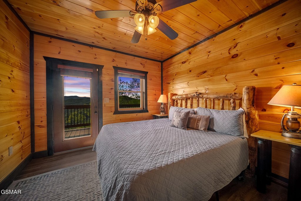 Pigeon Forge, Tennessee, 37863, United States, 12 Bedrooms Bedrooms, ,14 BathroomsBathrooms,Residential,Forsale,1942432