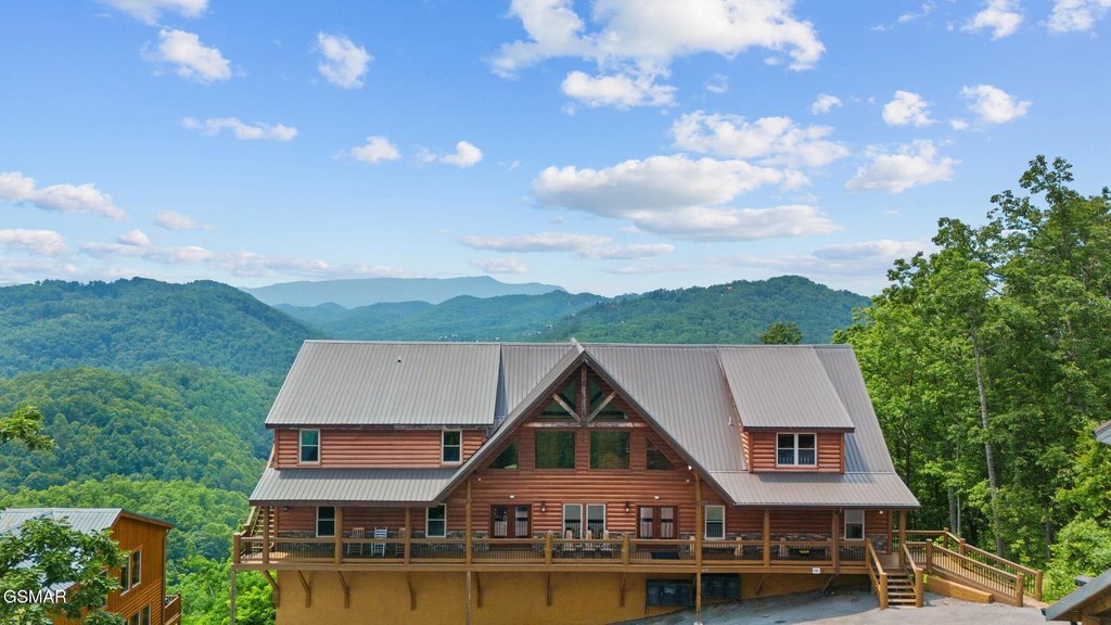 Pigeon Forge, Tennessee, 37863, United States, 12 Bedrooms Bedrooms, ,14 BathroomsBathrooms,Residential,Forsale,1942432