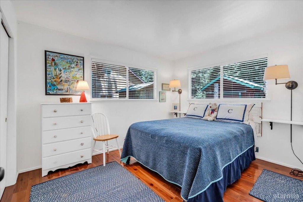 South Lake Tahoe, California, 96150, United States, 2 Bedrooms Bedrooms, ,1 BathroomBathrooms,Residential,Forsale,1920156