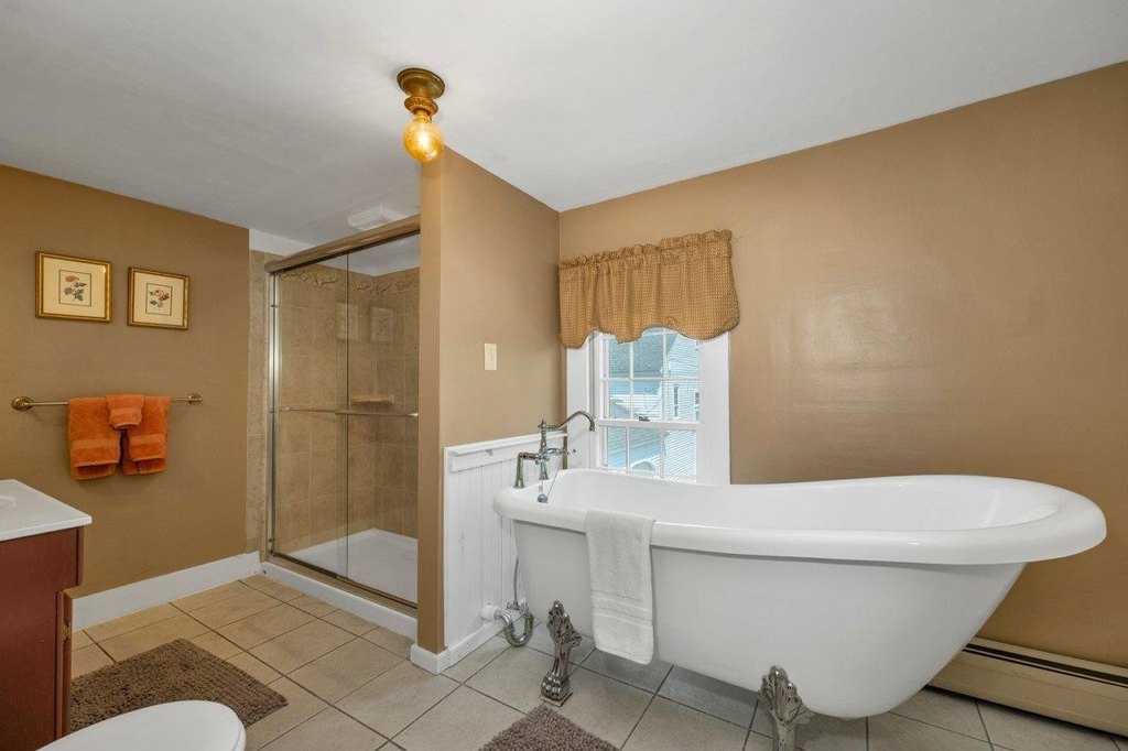Weare, New Hampshire, 03281, United States, 4 Bedrooms Bedrooms, ,2.5 BathroomsBathrooms,Residential,Forsale,1952917