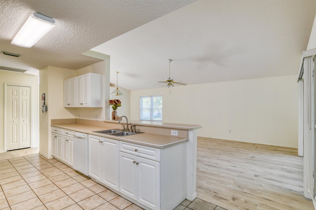 St Augustine, Florida, 32080, United States, 3 Bedrooms Bedrooms, ,2 BathroomsBathrooms,Residential,Forsale,1914461