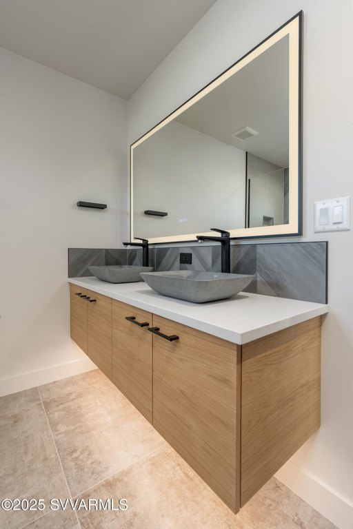 Sedona, Arizona, 86336, United States, 4 Bedrooms Bedrooms, ,4 BathroomsBathrooms,Residential,Forsale,1886697