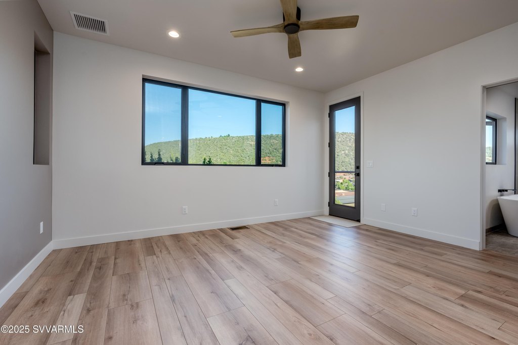 Sedona, Arizona, 86336, United States, 4 Bedrooms Bedrooms, ,4 BathroomsBathrooms,Residential,Forsale,1886697