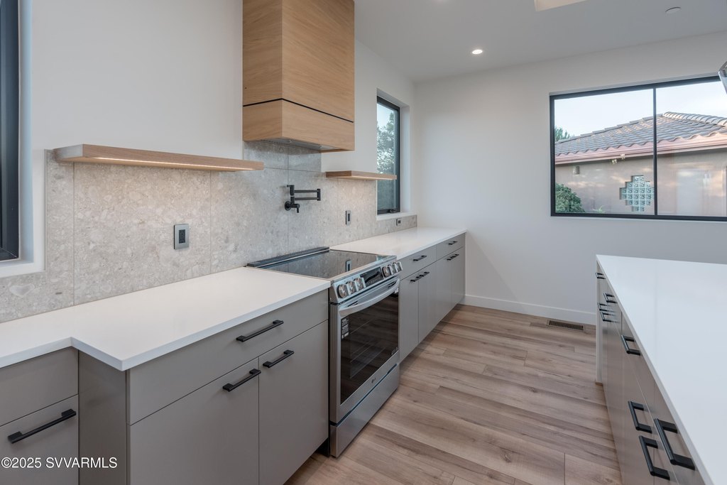 Sedona, Arizona, 86336, United States, 4 Bedrooms Bedrooms, ,4 BathroomsBathrooms,Residential,Forsale,1886697