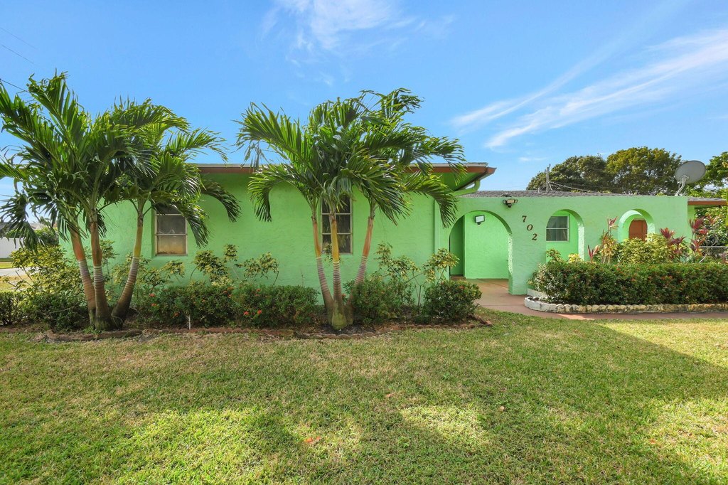 Boynton Beach, Florida, 33435, United States, 3 Bedrooms Bedrooms, ,2 BathroomsBathrooms,Residential,Forsale,1886558
