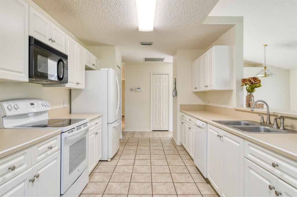 St Augustine, Florida, 32080, United States, 3 Bedrooms Bedrooms, ,2 BathroomsBathrooms,Residential,Forsale,1914461