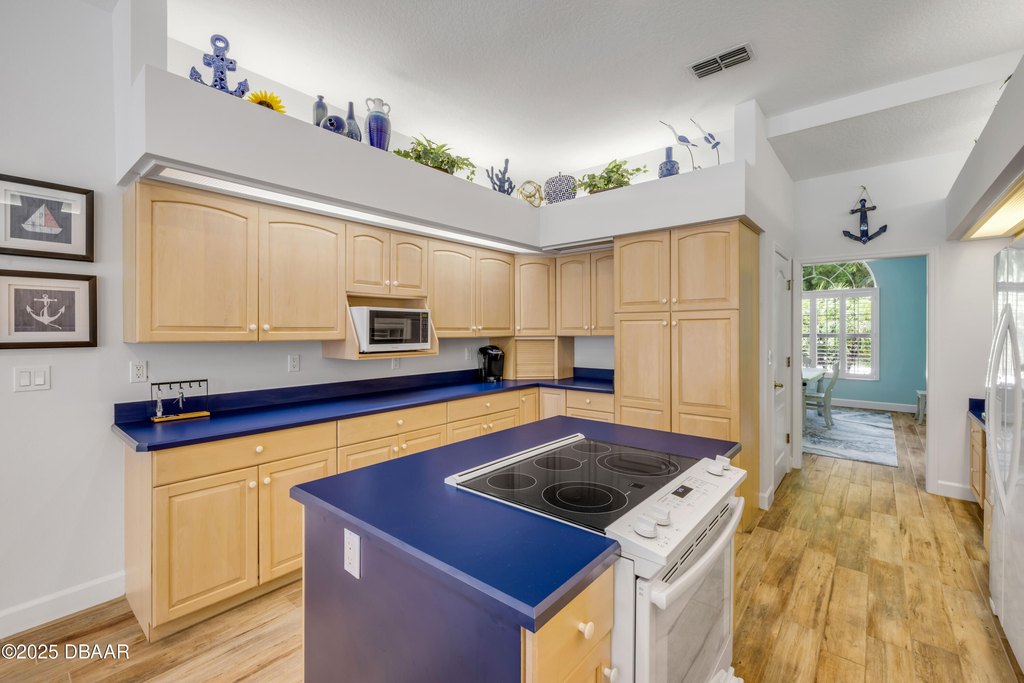 Port Orange, Florida, 32127, United States, 5 Bedrooms Bedrooms, ,4.5 BathroomsBathrooms,Residential,Forsale,1900241