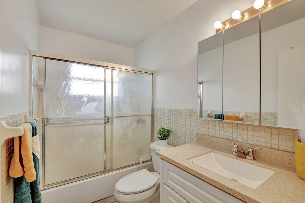 Boynton Beach, Florida, 33435, United States, 3 Bedrooms Bedrooms, ,2 BathroomsBathrooms,Residential,Forsale,1886558