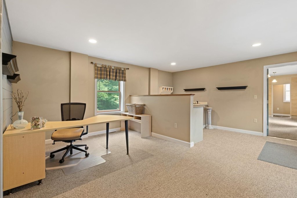 North Hampton, New Hampshire, 03862, United States, 4 Bedrooms Bedrooms, ,4.5 BathroomsBathrooms,Residential,Forsale,1941232