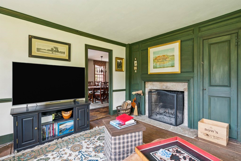 Barnard, Vermont, 05031, United States, 3 Bedrooms Bedrooms, ,3.5 BathroomsBathrooms,Residential,Forsale,1999503