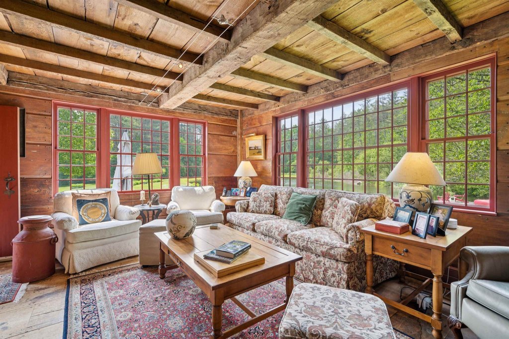 Barnard, Vermont, 05031, United States, 3 Bedrooms Bedrooms, ,3.5 BathroomsBathrooms,Residential,Forsale,1999503