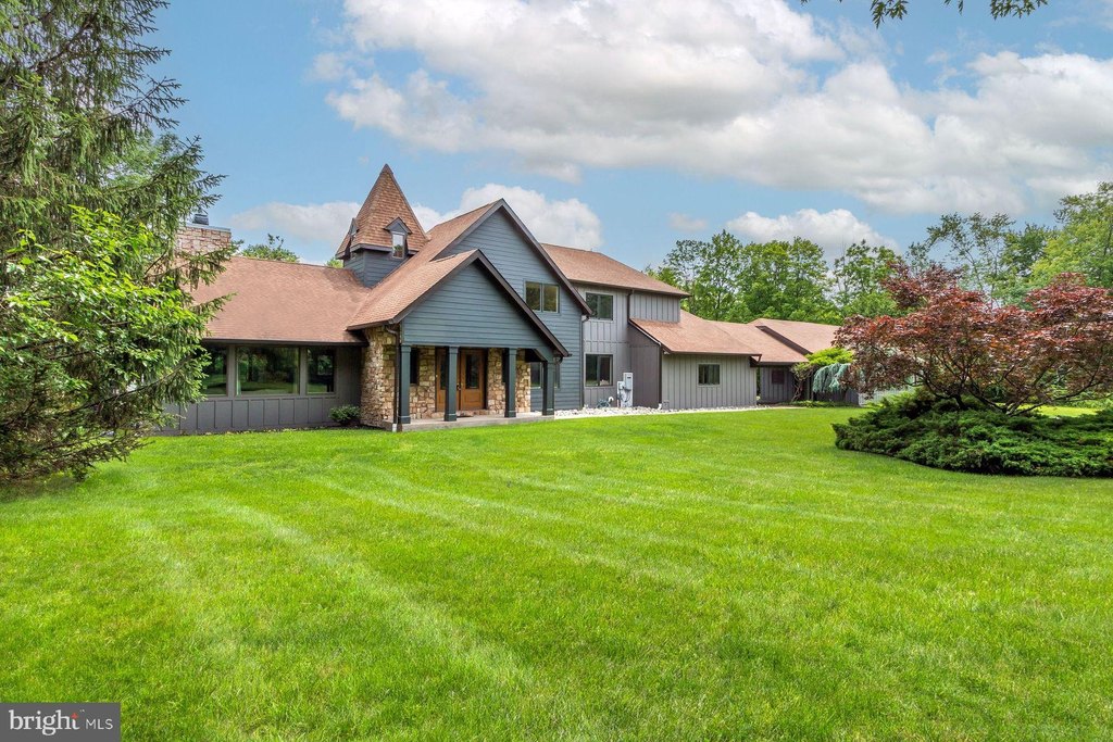 DOYLESTOWN, Pennsylvania, 18901, United States, 5 Bedrooms Bedrooms, ,4 BathroomsBathrooms,Residential,Forsale,1905156