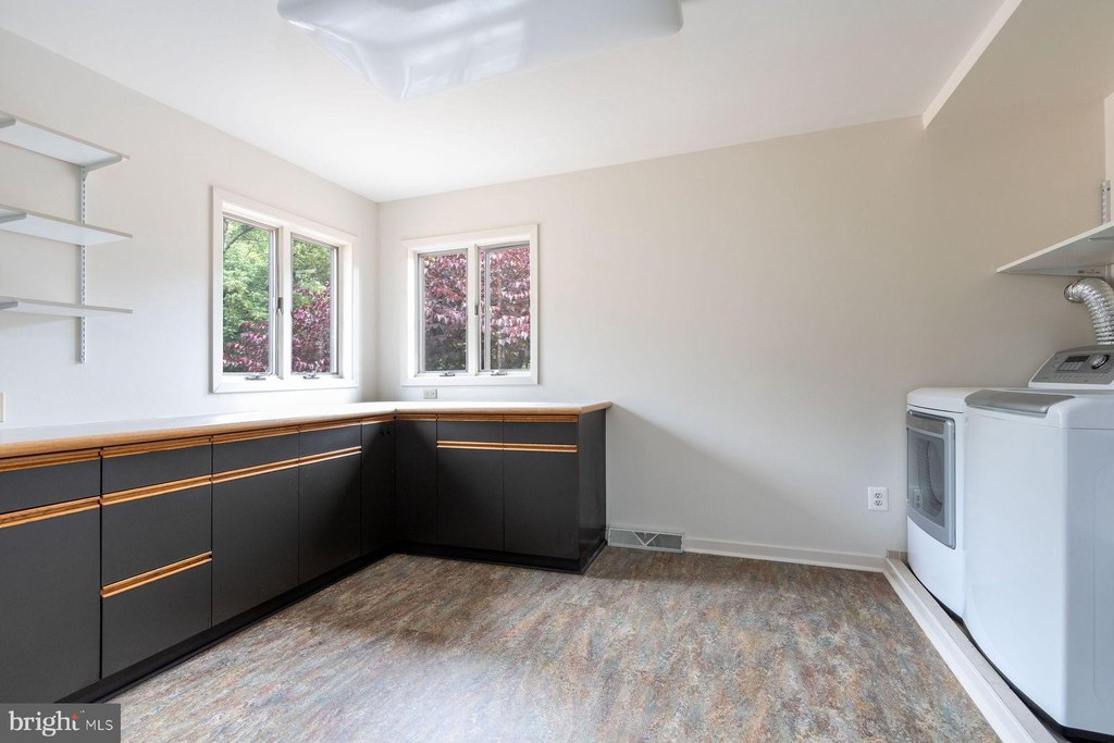 DOYLESTOWN, Pennsylvania, 18901, United States, 5 Bedrooms Bedrooms, ,4 BathroomsBathrooms,Residential,Forsale,1905156