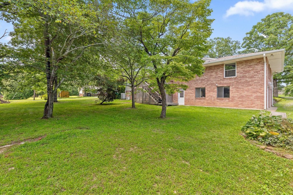 Signal Mountain, Tennessee, 37377, United States, 4 Bedrooms Bedrooms, ,4 BathroomsBathrooms,Residential,Forsale,1894388
