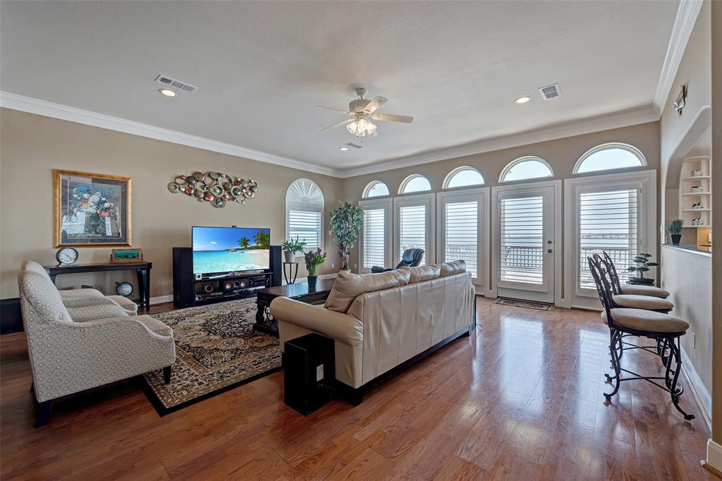 Galveston, Texas, 77554, United States, 4 Bedrooms Bedrooms, ,2 BathroomsBathrooms,Residential,Forsale,1953050