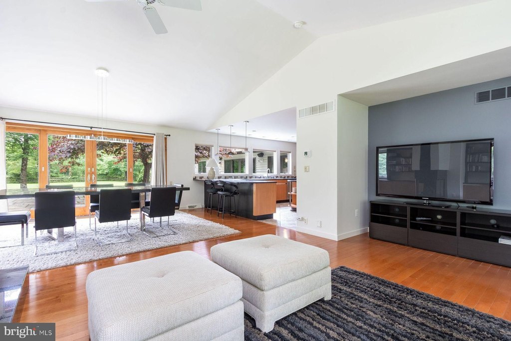 DOYLESTOWN, Pennsylvania, 18901, United States, 5 Bedrooms Bedrooms, ,4 BathroomsBathrooms,Residential,Forsale,1905156