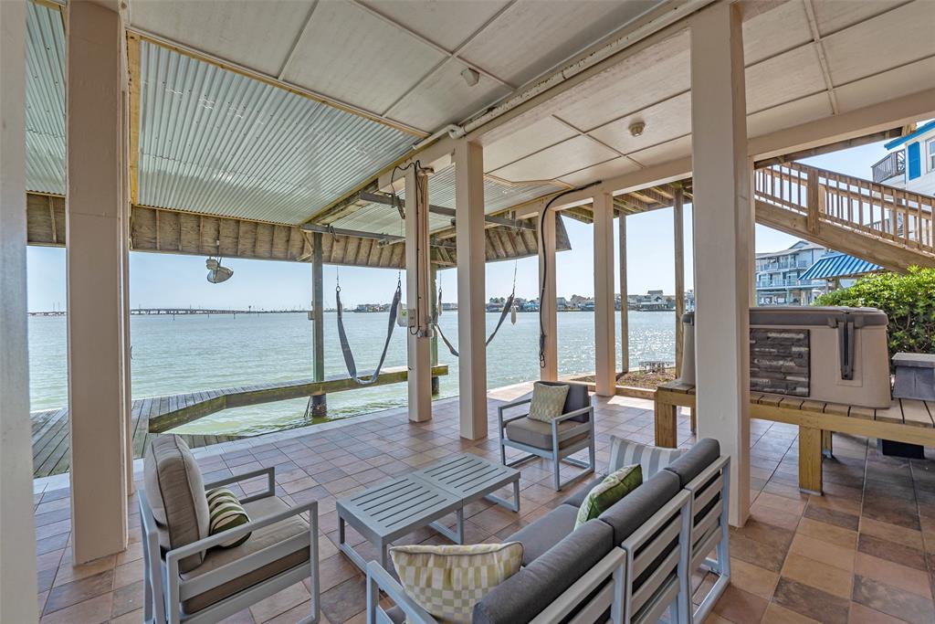 Galveston, Texas, 77554, United States, 4 Bedrooms Bedrooms, ,2 BathroomsBathrooms,Residential,Forsale,1953050