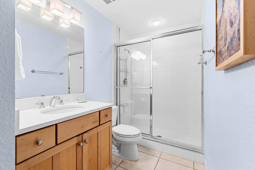 Key West, Florida, 33040, United States, 2 Bedrooms Bedrooms, ,2 BathroomsBathrooms,Residential,Forsale,1944406