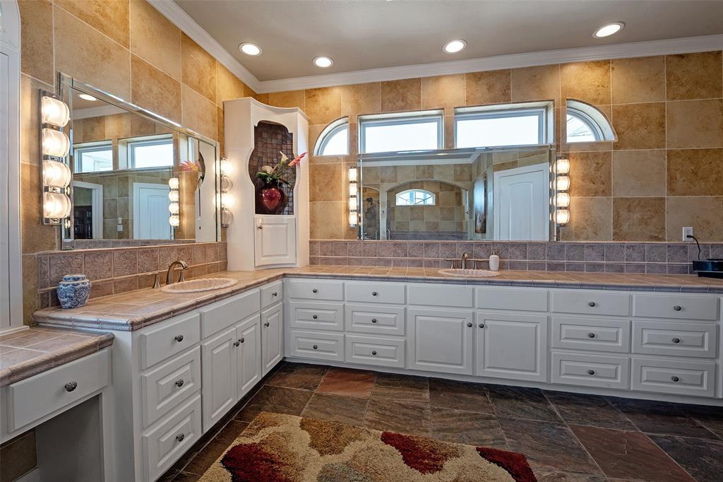 Galveston, Texas, 77554, United States, 4 Bedrooms Bedrooms, ,2 BathroomsBathrooms,Residential,Forsale,1953050