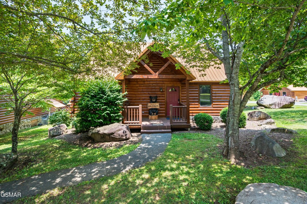 Gatlinburg, Tennessee, 37738, United States, 3 Bedrooms Bedrooms, ,2.5 BathroomsBathrooms,Residential,Forsale,1910223