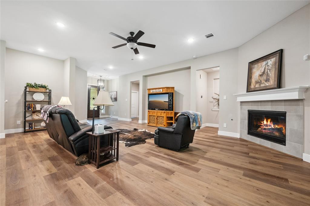 Montgomery, Texas, 77316, United States, 4 Bedrooms Bedrooms, ,3 BathroomsBathrooms,Residential,Forsale,1953049