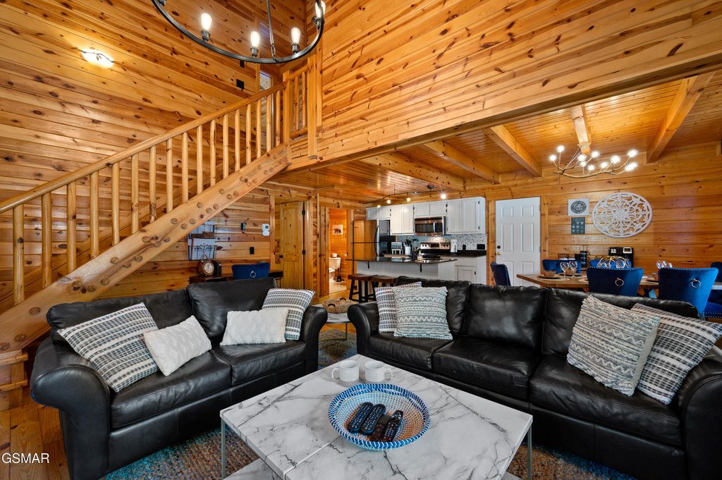 Gatlinburg, Tennessee, 37738, United States, 3 Bedrooms Bedrooms, ,2.5 BathroomsBathrooms,Residential,Forsale,1910223