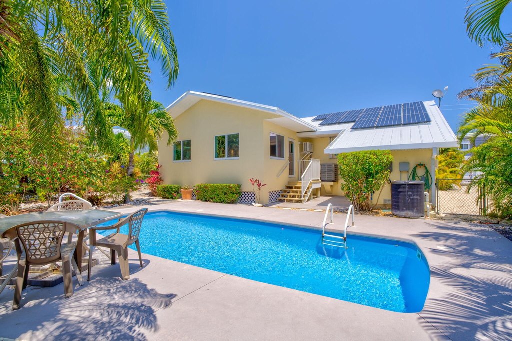 Key Colony, Florida, 33051, United States, 3 Bedrooms Bedrooms, ,2 BathroomsBathrooms,Residential,Forsale,1971901