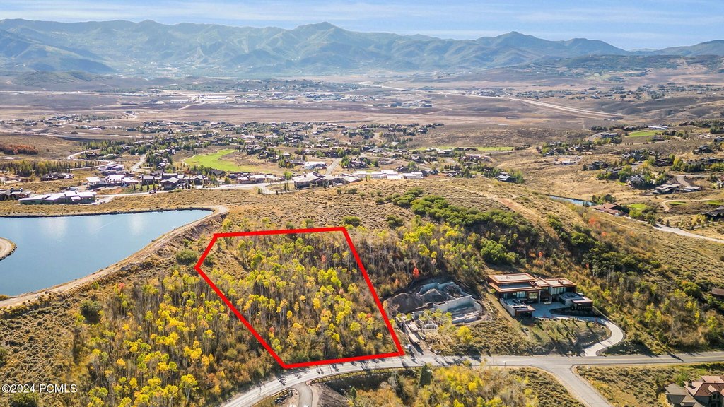 Park City, Utah, 84098, United States, 5 Bedrooms Bedrooms, ,5.5 BathroomsBathrooms,Residential,Forsale,1994172