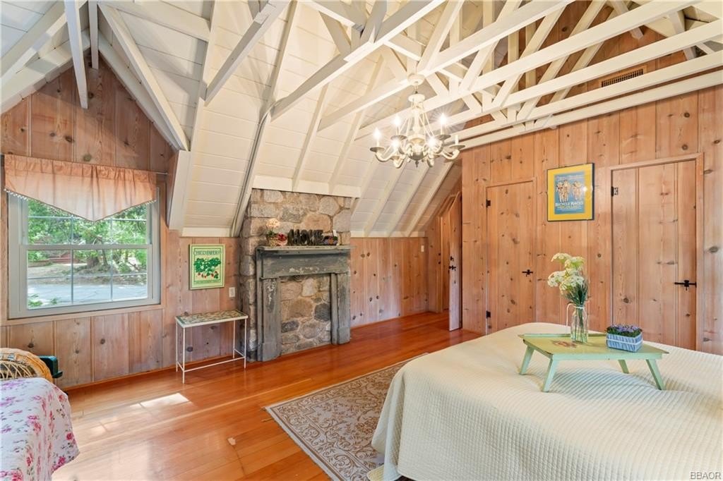Lake Arrowhead, California, 92352, United States, 4 Bedrooms Bedrooms, ,2 BathroomsBathrooms,Residential,Forsale,1908060