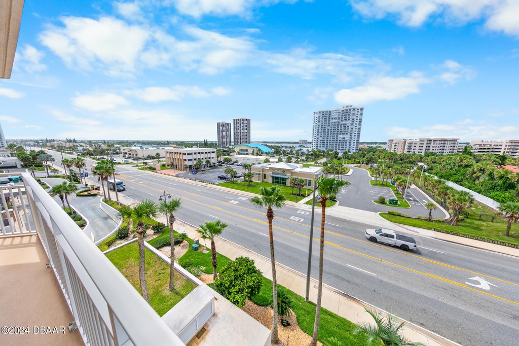 Daytona Beach Shores, Florida, 32118, United States, 3 Bedrooms Bedrooms, ,2 BathroomsBathrooms,Residential,Forsale,1919183