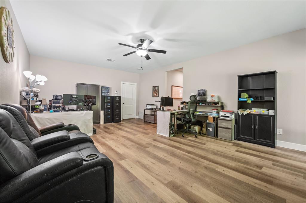 Montgomery, Texas, 77316, United States, 4 Bedrooms Bedrooms, ,3 BathroomsBathrooms,Residential,Forsale,1953049